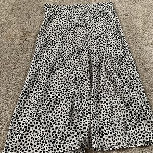 Black and White Spotted Midi Skirt with Slit